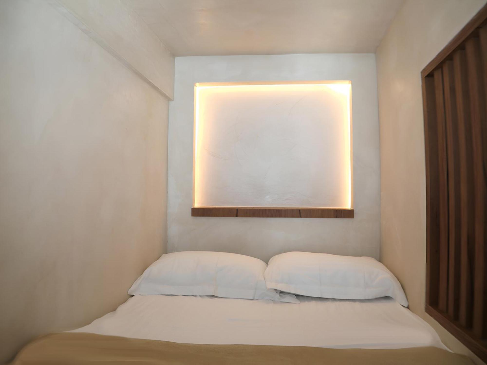 Z Art Hotel Kruje Bagian luar foto